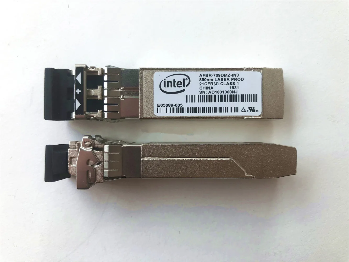 Intel sfp module 10g/AFBR-709DMZ-IN3/E65689-005/E10GSFPSR/850NM X520 X710 82599 network adapter general purpose module enlarge