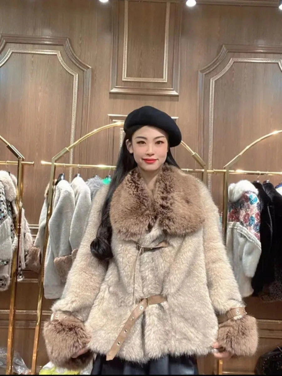 Ladies Western Style Fashion Elegant Square Collar Wool Coat Women's 2022 Winter New Streetwear Office Lady Elegant Fur Jacket