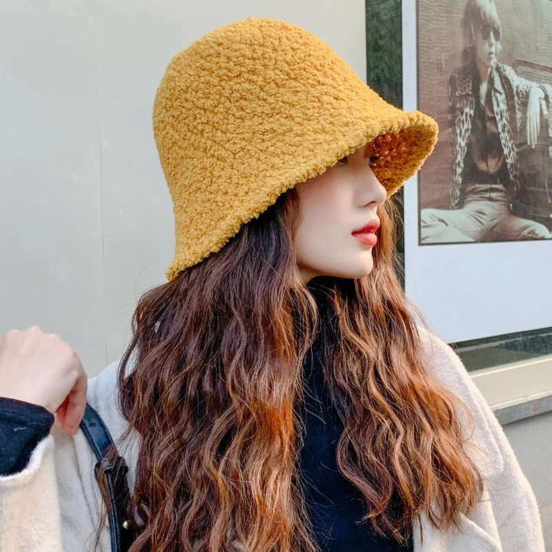 Шапка женская теплая рыболовная мужская универсальная плюшевая корейская молодежная мода с защитой лица в виде ведра из овечьей шерсти.