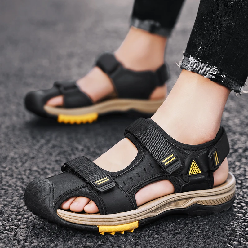 Men's Beach Sandals Lightweight Quick Dry Water Shoes Bag Toe Comfortable Breathable Casual Clogs