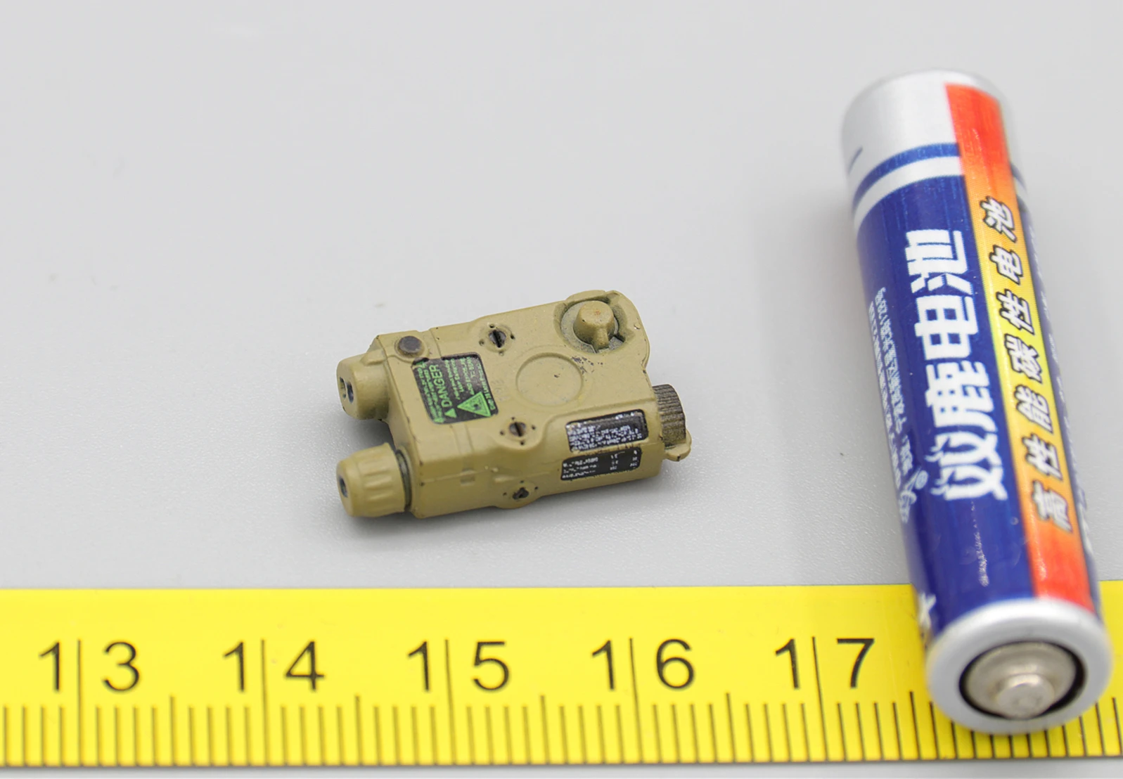 

SS 036 1/6 Scale Soldier Laser Model for 12''US 10th Special Forces