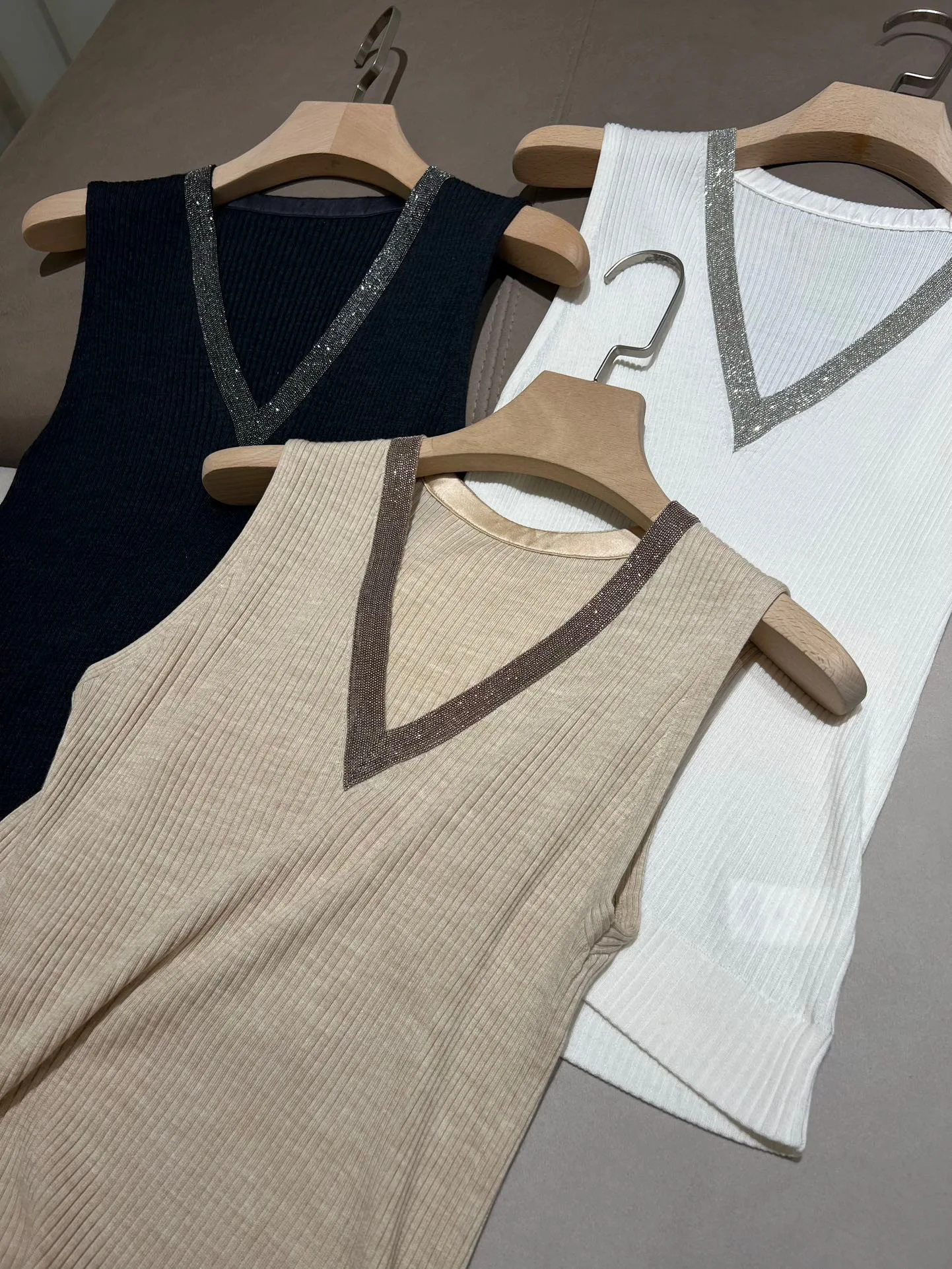 Рисунок 3 - Трикотажная приталенная блузка