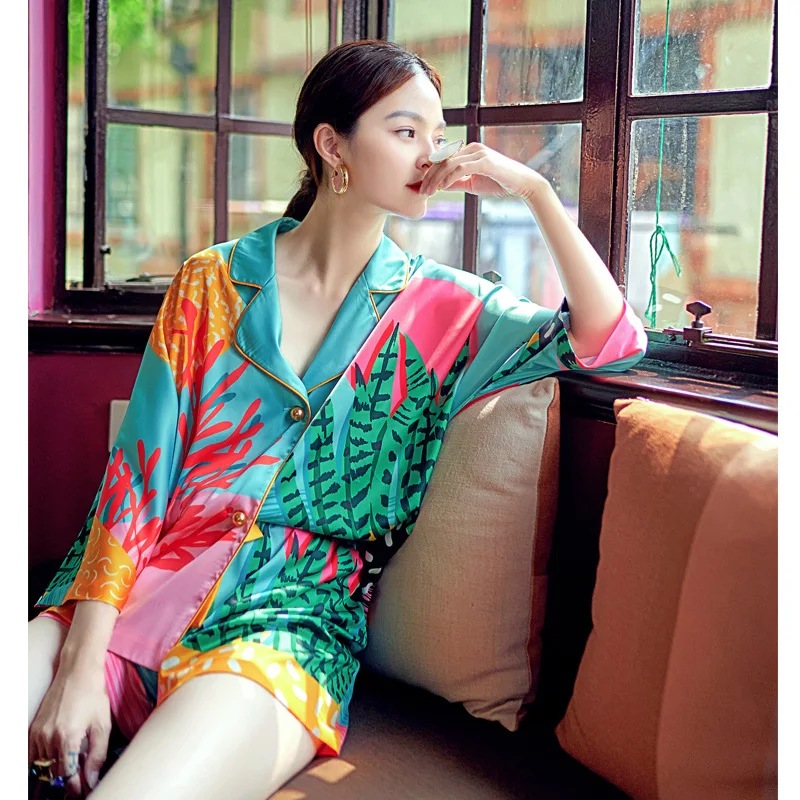 

New Women Pajamas Set Hand Drawn Art Tropical Plants Pyjama Set Silk Like Nightwear Shorts Home Wear Clothes Sleepwear Homewear