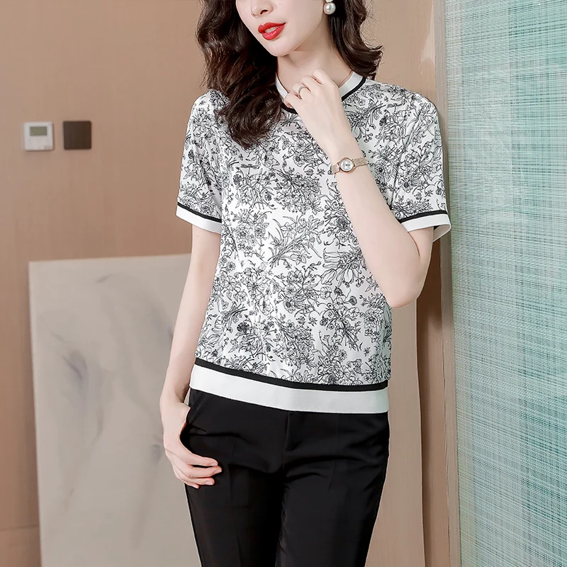 

Женская свободная футболка с цветочным принтом, повседневная шелковая футболка большого размера с коротким рукавом и круглым вырезом, лето...