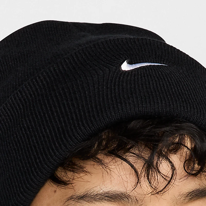 Фото Оригинальная вязаная шапка Nike Peak Swoosh для мужчин и женщин, теплая, для активного отдыха на природе, HF0187-010 №2