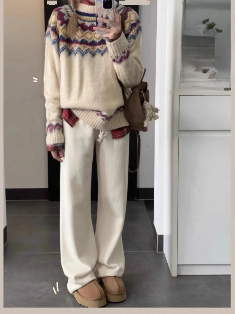 Женский однотонный пуловер свободного покроя с ромбиками