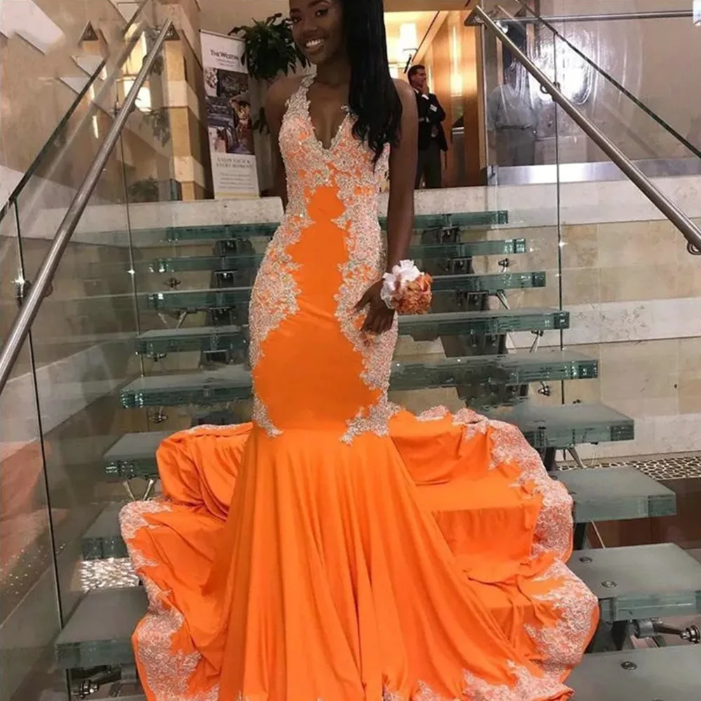 

Женское вечернее платье с юбкой годе, оранжевое платье с лямкой на шее и серебряной кружевной аппликацией, открытой спиной 2022, сексуальное п...