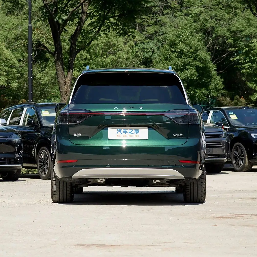 Фото Электромобиль Wenjie M9, 2024, удлиненный автомобиль дальнего действия, 4WD, 630 км, бывшая в употреблении электромобиль, большой электрический внедорожник №4