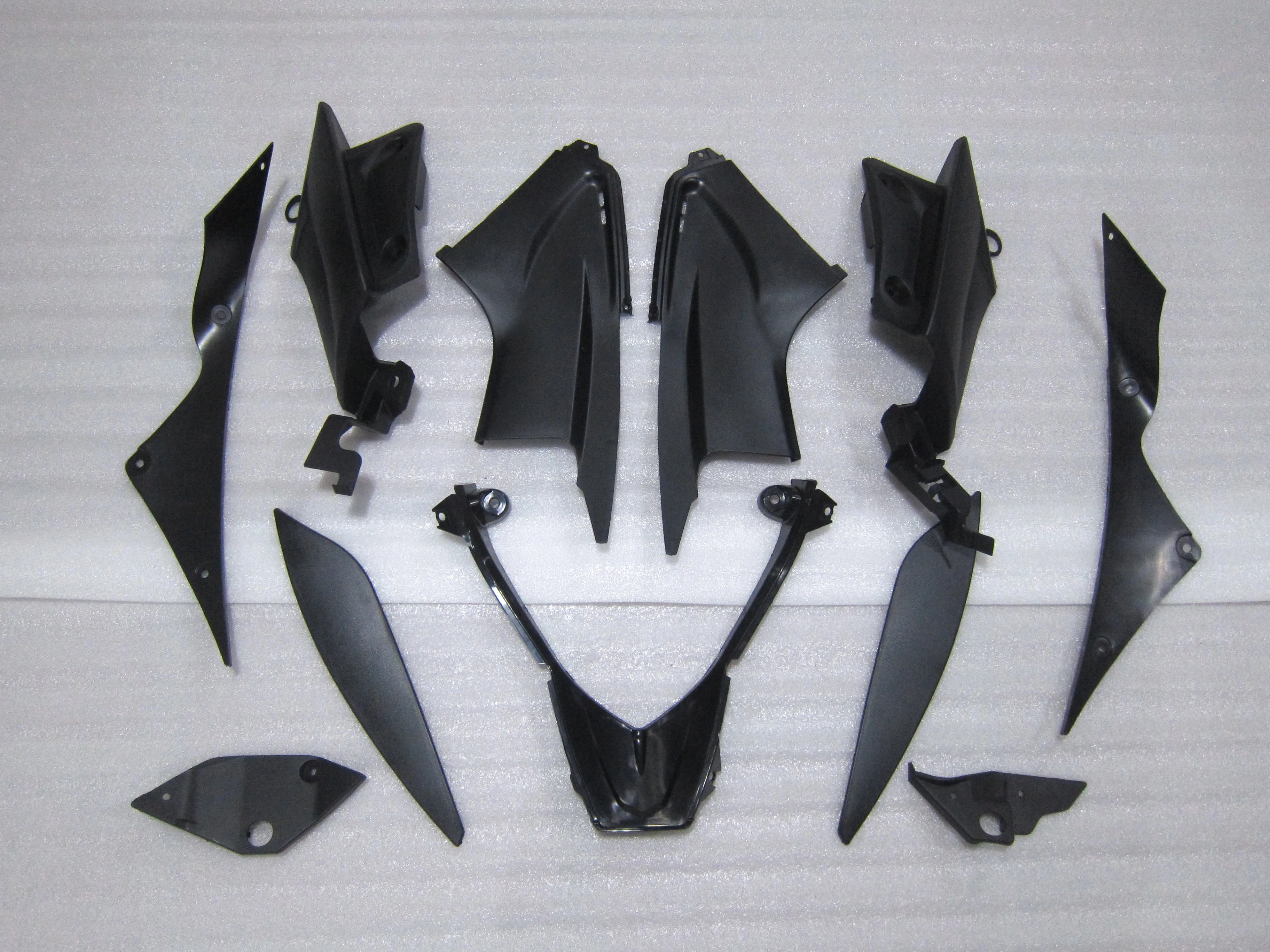 

Различия в литье под давлением для YAMAHA YZF R6 2003 2004 2005