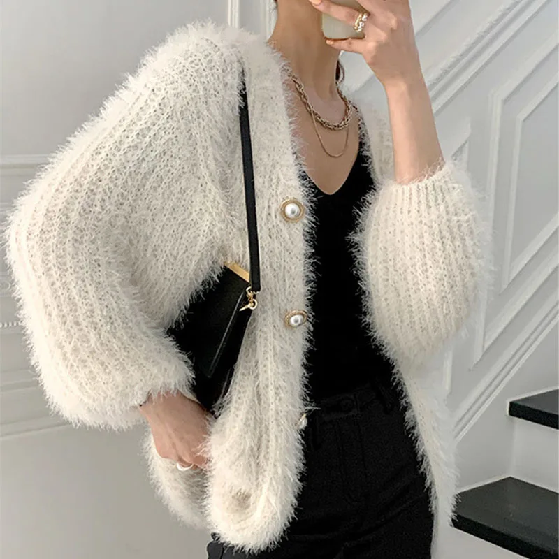 

Limiguyue Autumn Winter Sweater Women Chic Mohair Mink Velvet Cardigans Korean Pearl Buttons Casual Hairy Loose Thickened Coat