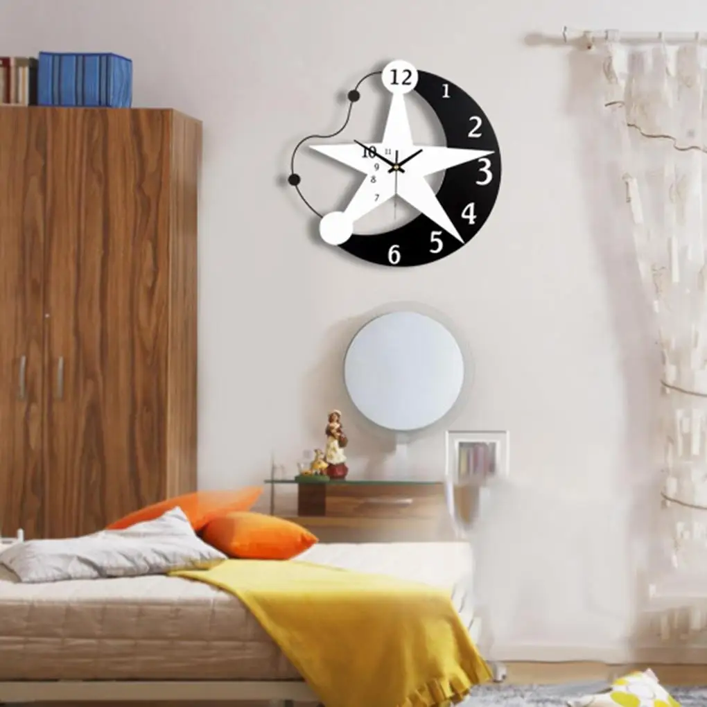 

Moon Stars Wall Clock Black White Wooden House Silent Clock Restaurant Bar Home Coffee Shop Decoration
