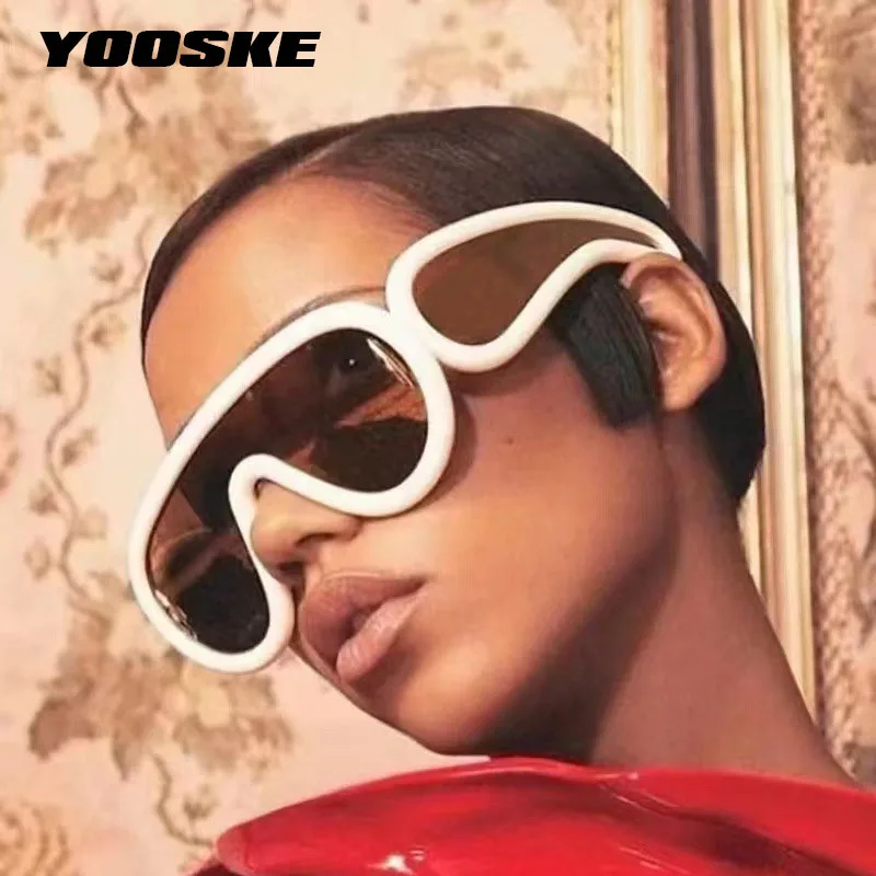 

YOOSKE Retro Oversized Oval Sunglasses Women Luxury Brand Designer Vintage Punk Eyewear Men Rivets Large Sun Glasses UV400