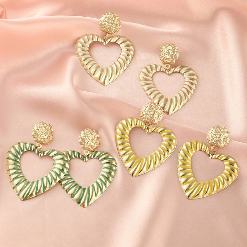 

Новые модные увеличенные серьги-подвески для женщин, очаровательные ювелирные изделия, подарок для клуба, вечеринки, металлические золотые...