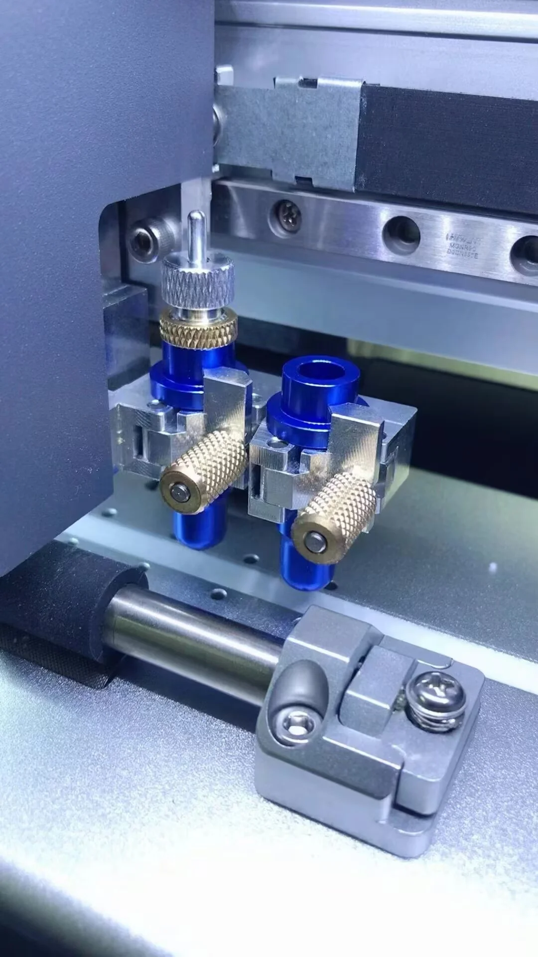 Фрезер для бумажных листов с высокой точностью и функцией сгибания