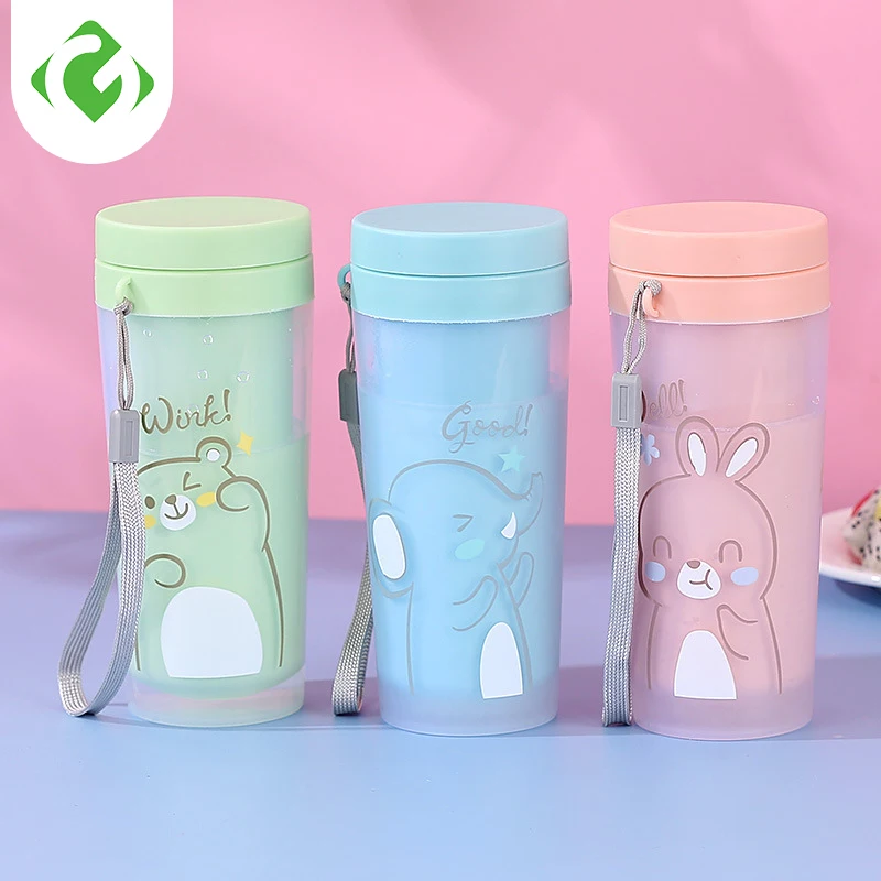 

Homemade Ice Cream Cup Smoothie Cup Is Pinched Into An Ice Cup With A Double-Layer Creative Sand Ice Cup
