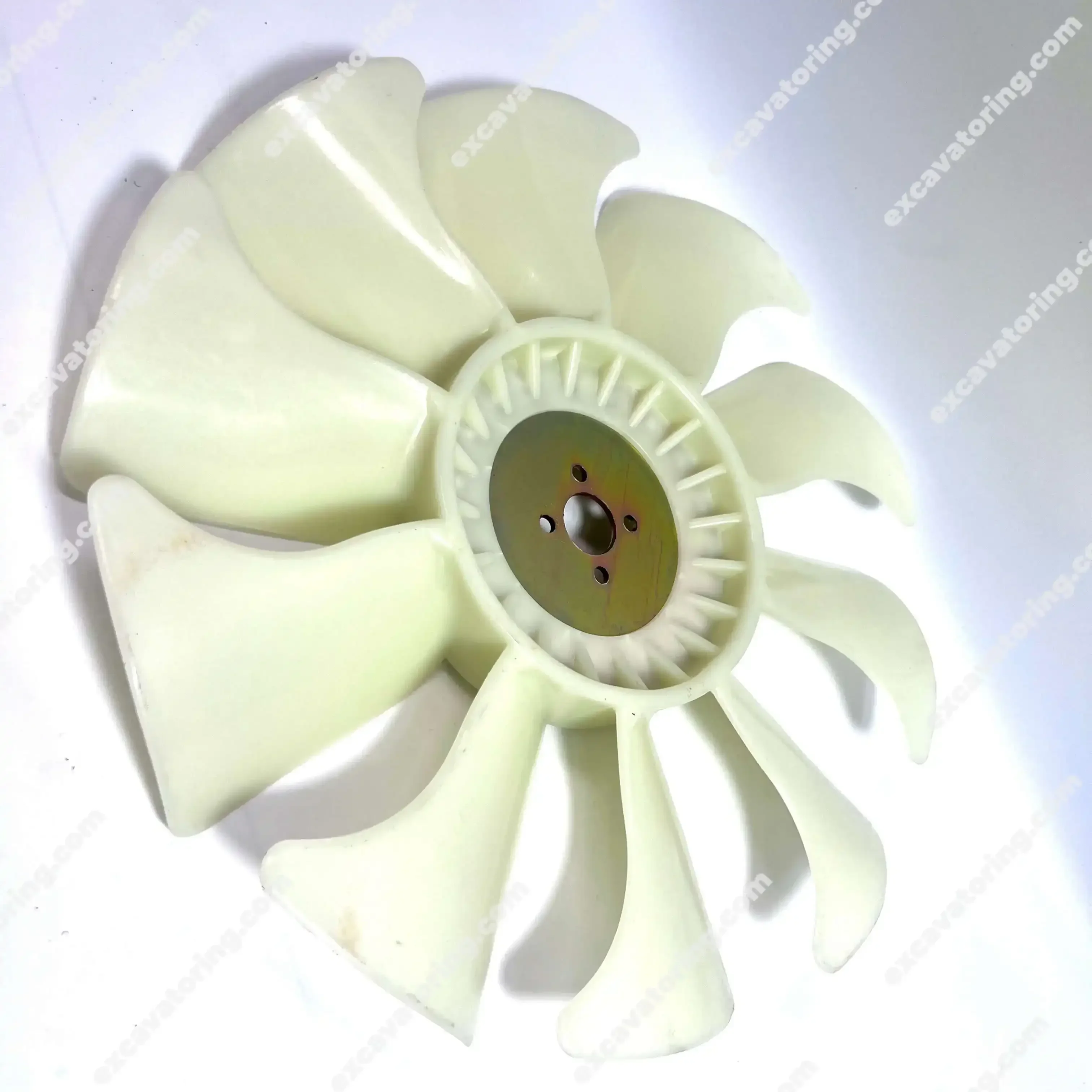 Для крыльчатки двигателя 3D84 10-осевой вентилятор Komatsu