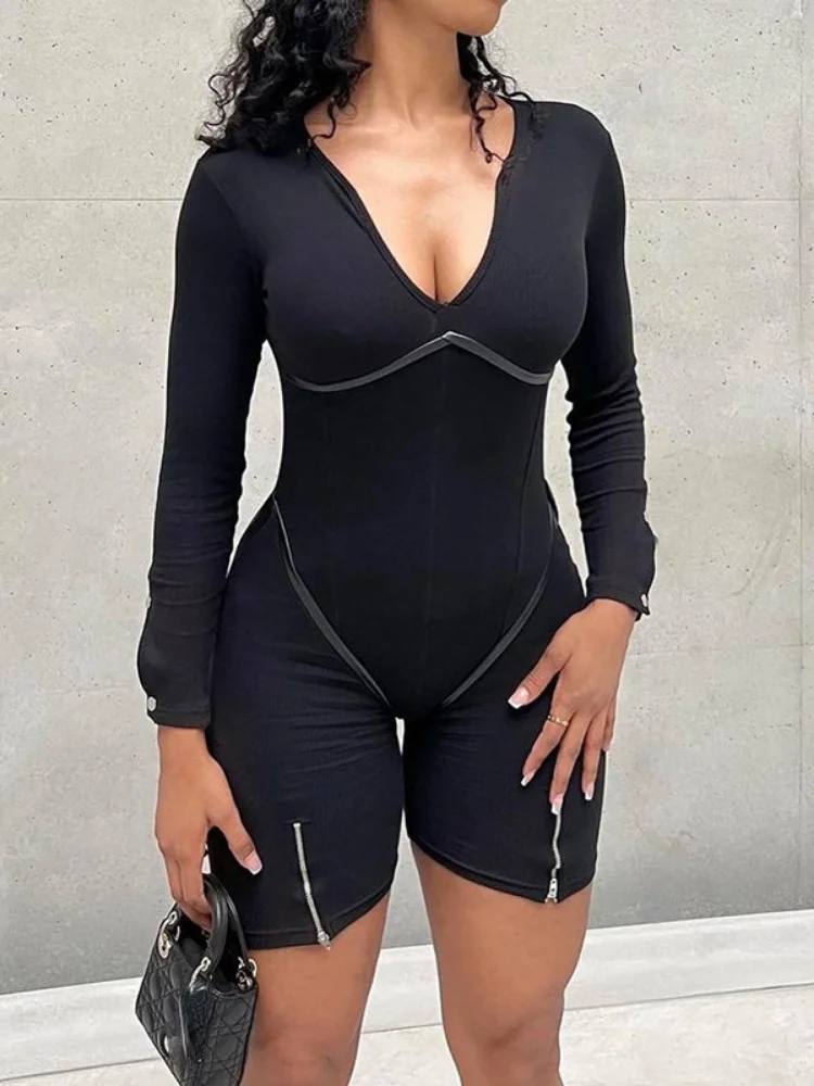 

Autumn Winter 2022 V-neck Long Sleeve Short Jumpsuit Rompers Streetwear Casual Sexy Women Striped Patchwork Playsuits Streetwear