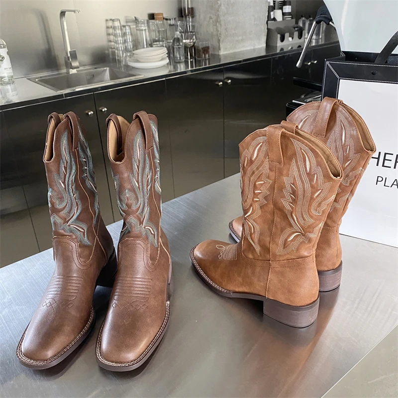 

Round Toe Women Mid Calf Boots Brown Khaki Embroidery Design Western Bootis Flat Low Heels 2022 New Arrivals Party Pumps Slip On