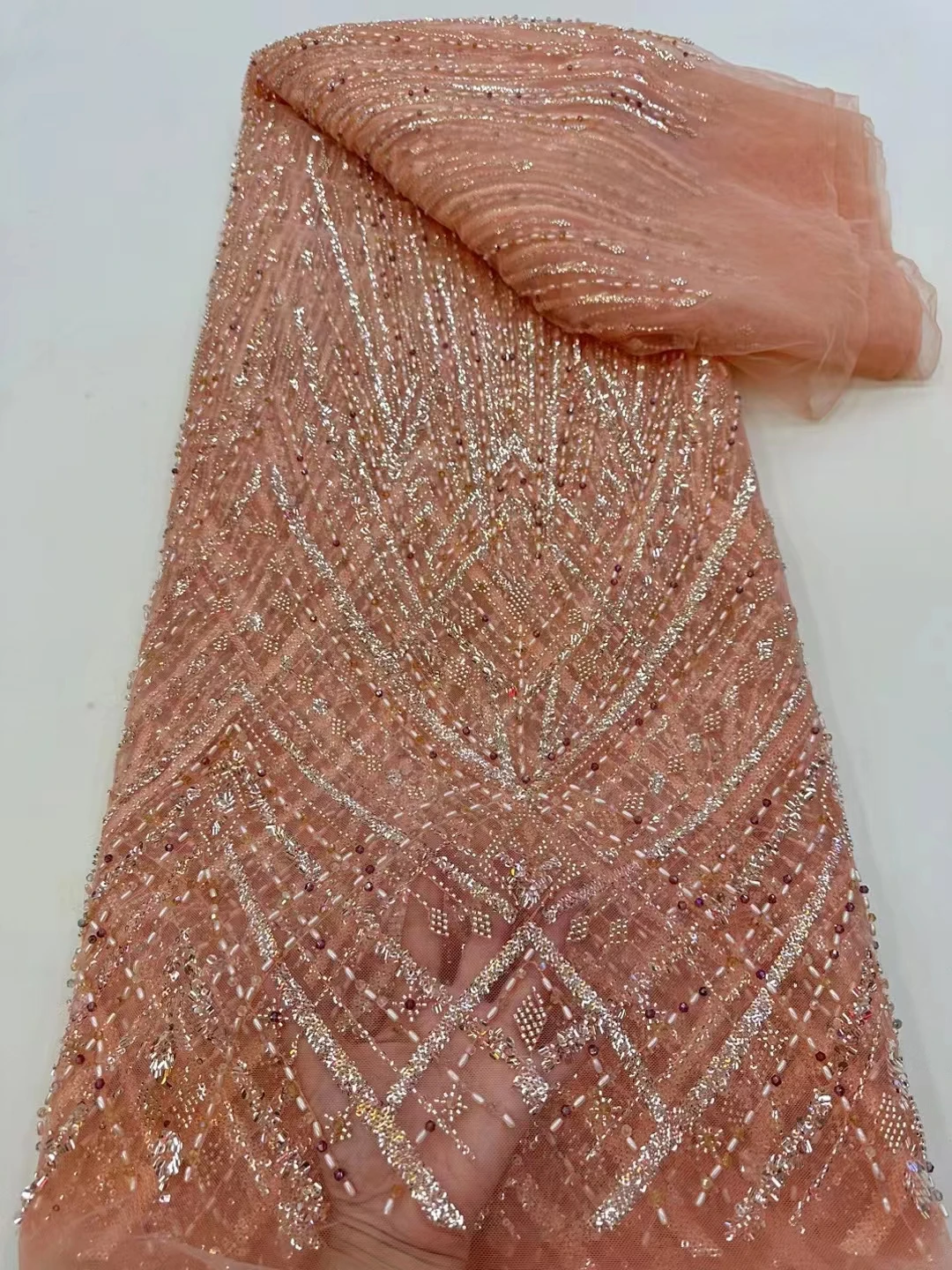 

Fashion Elegant Handmade Beaded Embroidered Sequins French Lace Tulle Fabric African High Quality Net Lace For Wedding Dress Sew
