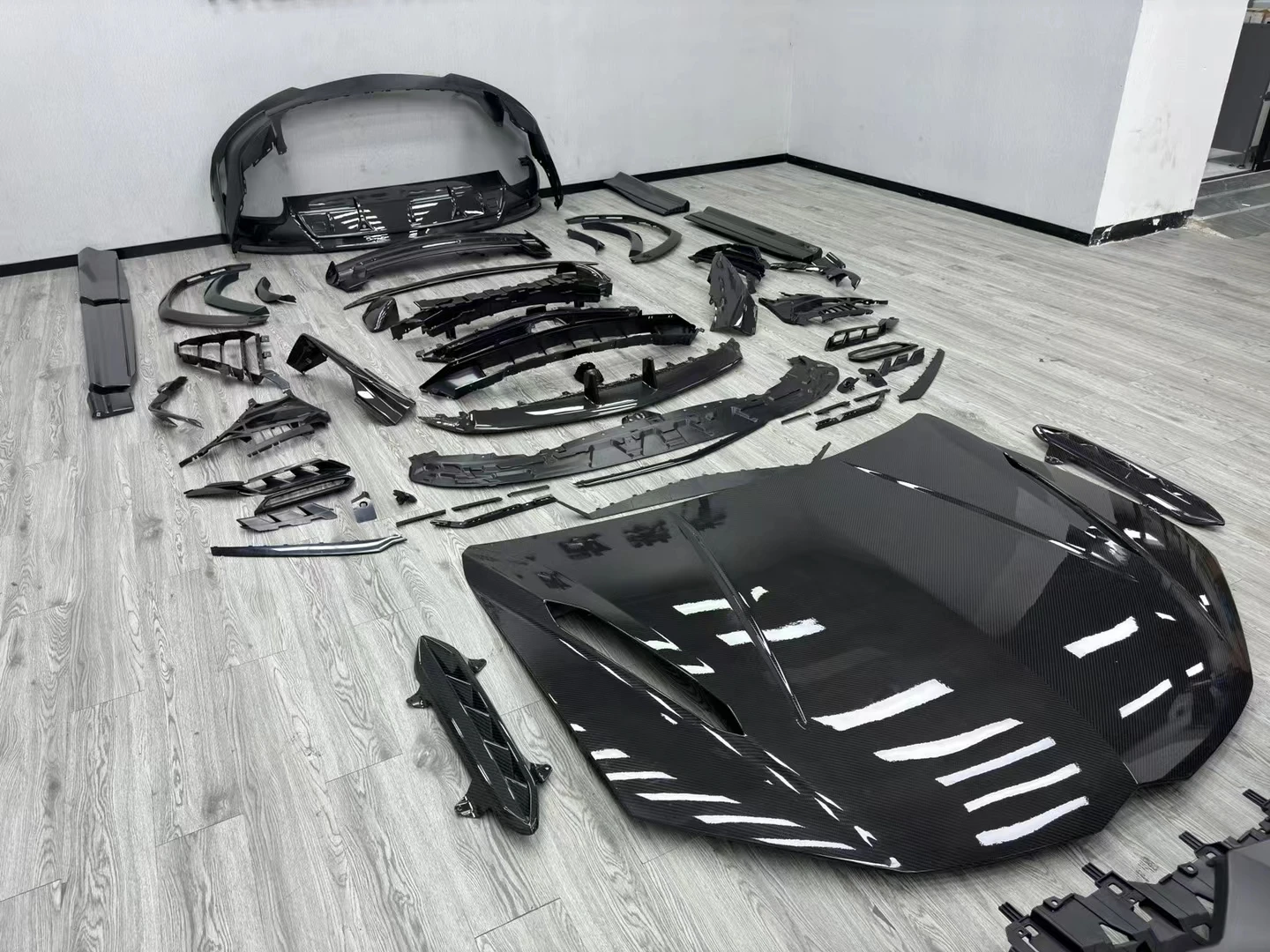 FLDZ из углеродного волокна передние и бамперы для автомобиля крылья спойлер фара