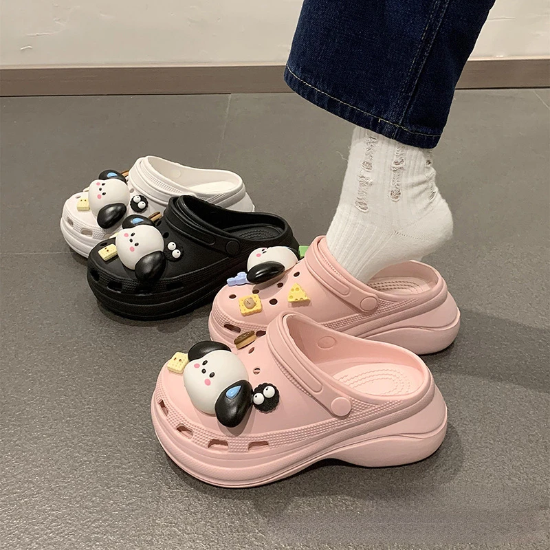 Women's shoes cartoon cute hole shoes women's summer new thick-soled muffin outerwear Baotou drag students beach shoes