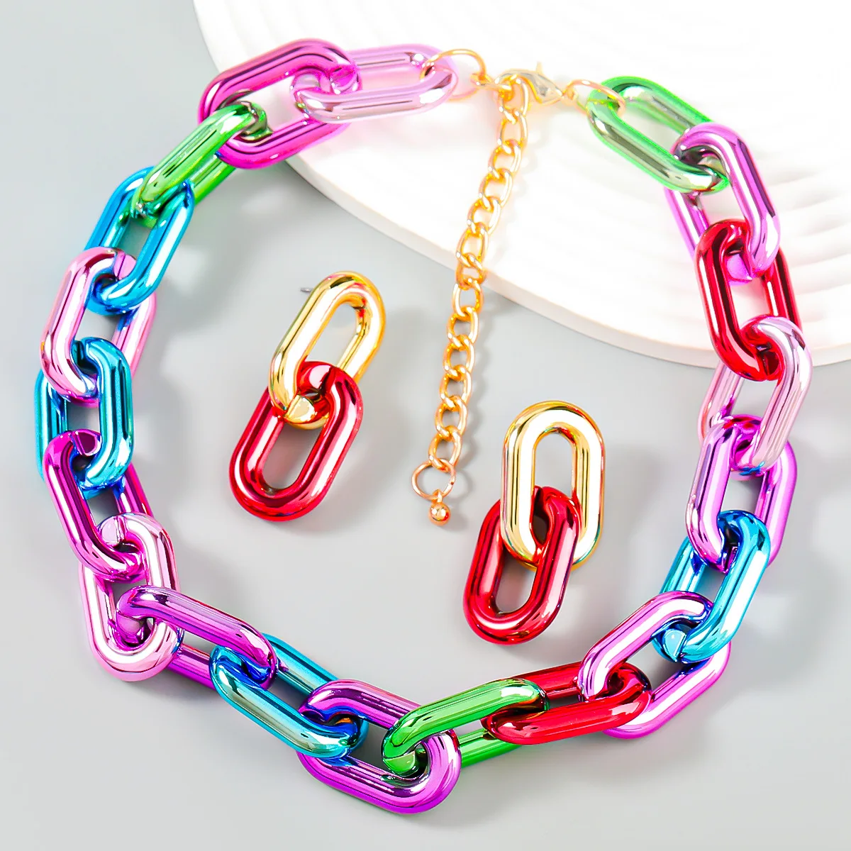 

Rainbow Exaggerated Acrylic Big Chain Necklace Jewelry Chains for Men Women Punk Hip Hop Necklace