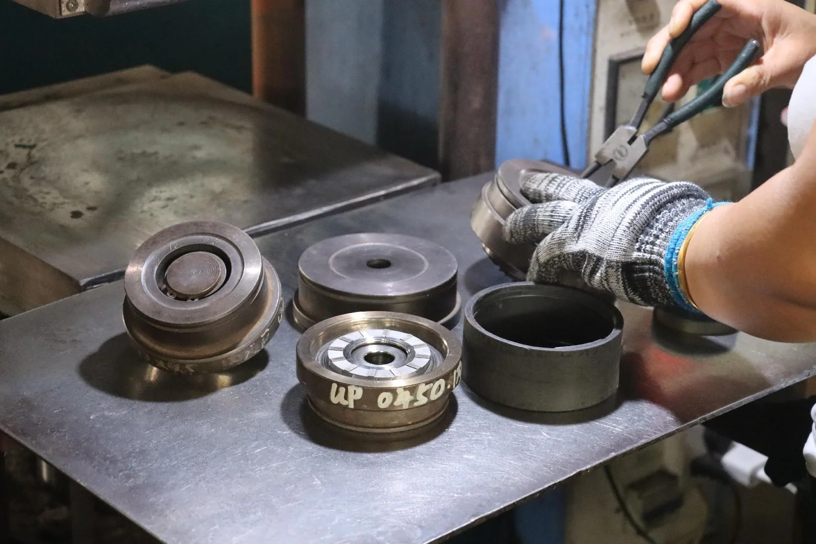 Сальник трактора марки PX RWDR KASSETTE OEM 12019116 Б 145*175*14 5/15 5 145X175X14 ISO 9001:2008