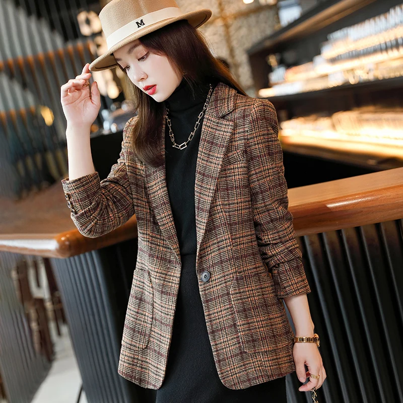 Spot wholesale black hooded suit coat (female) autumn 2022 new small Korean loose casual double breasted suit trendy top