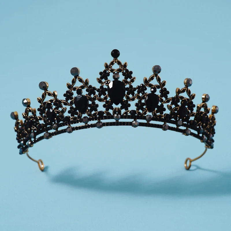

Классическая черная тиара в стиле ретро, насыщенная темной атмосферой, предназначенная для женских важных событий