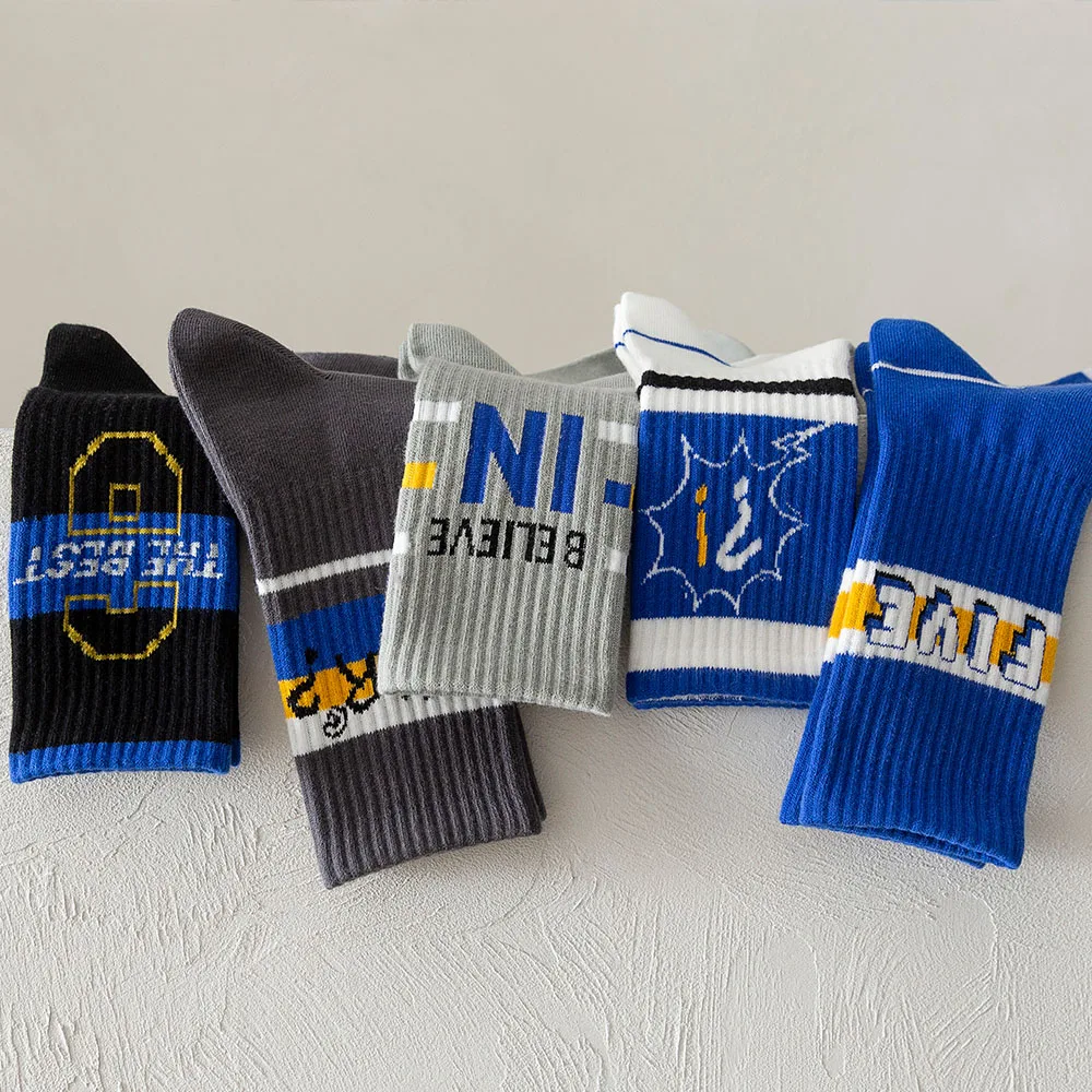 Socks for Men and Women With Sandals, Medium Tube Socks, High Top, European and American Street Ins Trend,Hip-hop Letter Sports