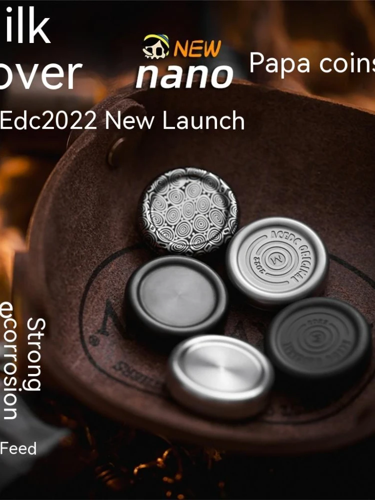 ACEDC Milk Cover Nano Fingertip Slap Coin Portable Push Card Decompression Artifact Ppb Gyro Toy Edc Absorb light and emit light