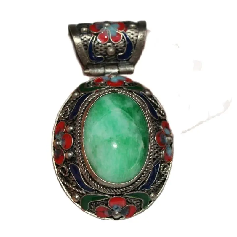 

Silver Pendant Old Craft Made Green Jade Inlaid Tibetan Silver Cloisonne Jewelry From The Countryside