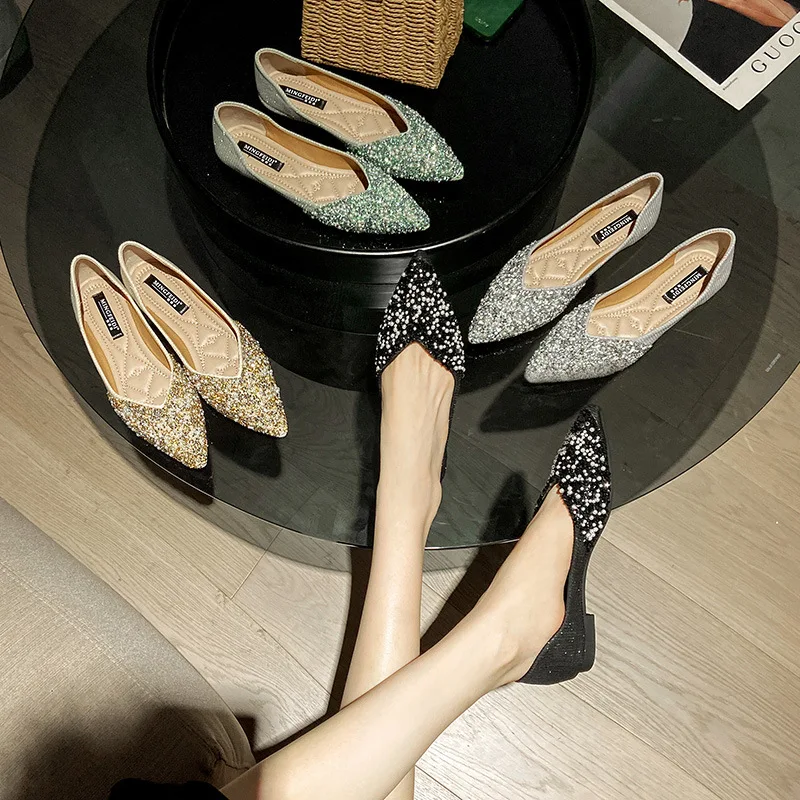 Women's Shoes 2022 New Fairy Sweet Pearl Pointed Shallow Mouth Flat Bottom Slim Soft Sole Large Single Shoes for Women