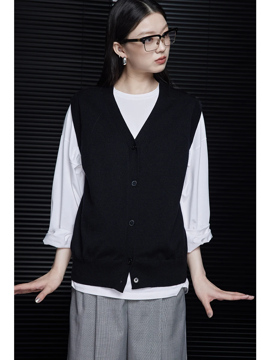 Черный французский жилет с v-образным вырезом Moment женский кардиган осень 2023