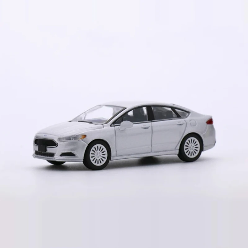 Модель Ford Mondeo/Fusion Taxi 1/64 MASSDI