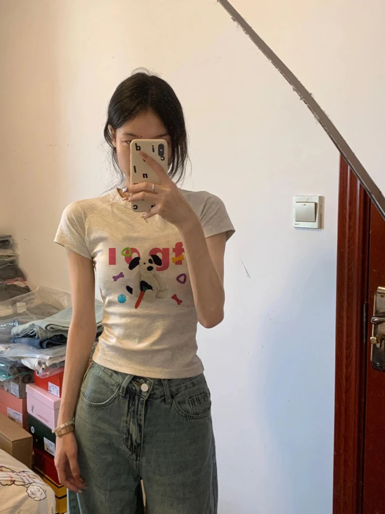 Женская футболка с коротким рукавом белая облегающая открытыми плечами