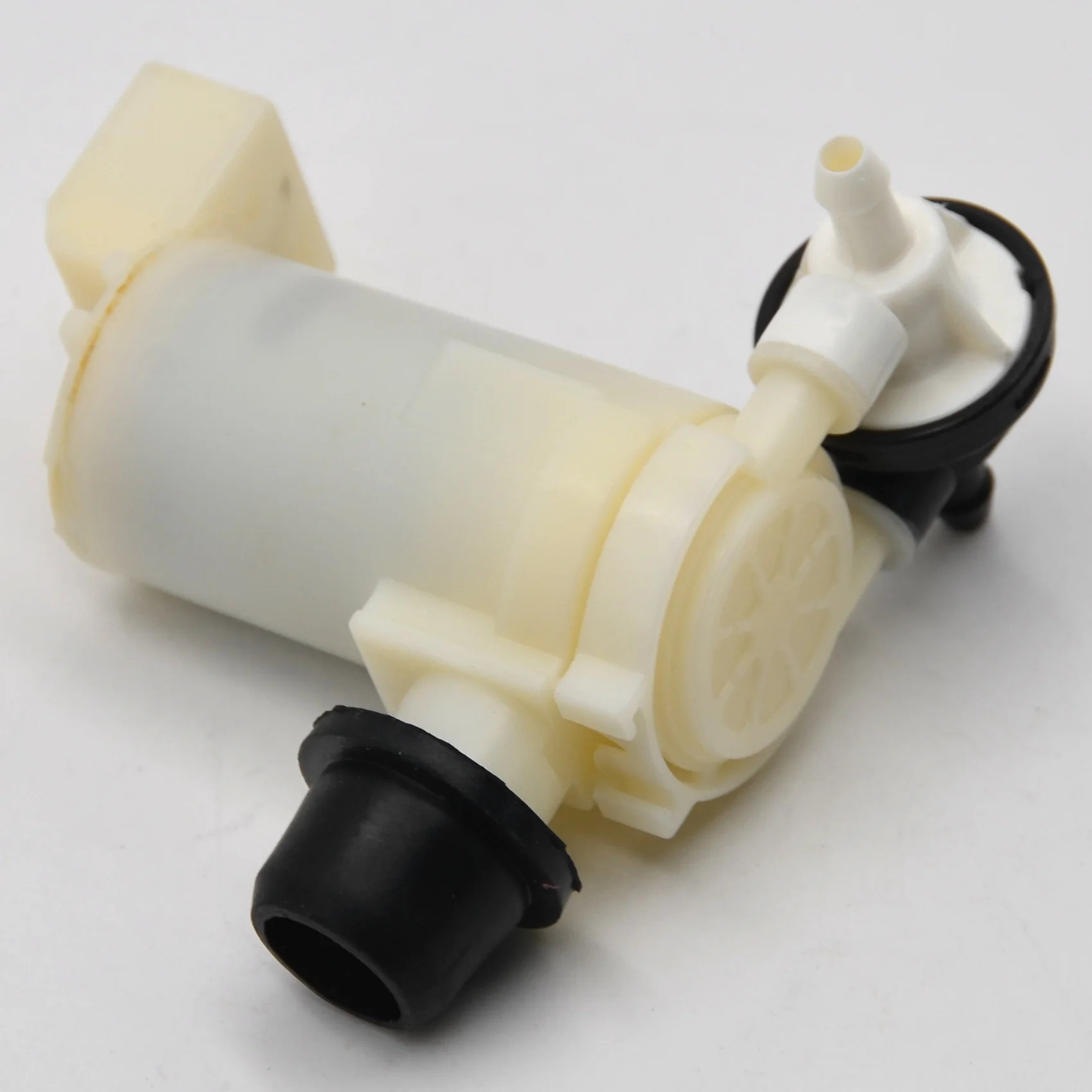 Моторный насос для мойки переднего и заднего стекла Nissan X-Trail T31 10/07-2014 NWP370160