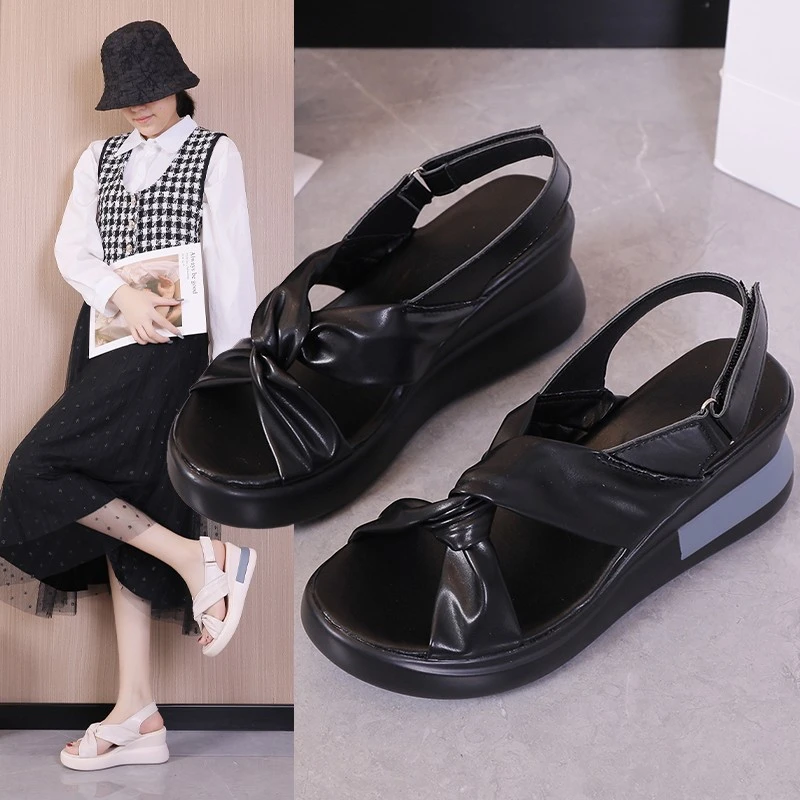 

2023 Summer Comfortable Fashion Thick Bottom Slope Heel Women's Sandals Back Empty Snap Sandals Large Size Light Sandals