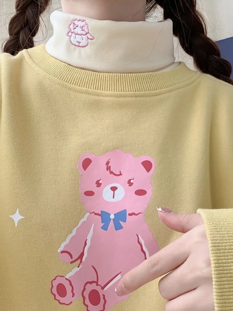 Пуловер женский зимний однотонный с вышивкой 2022