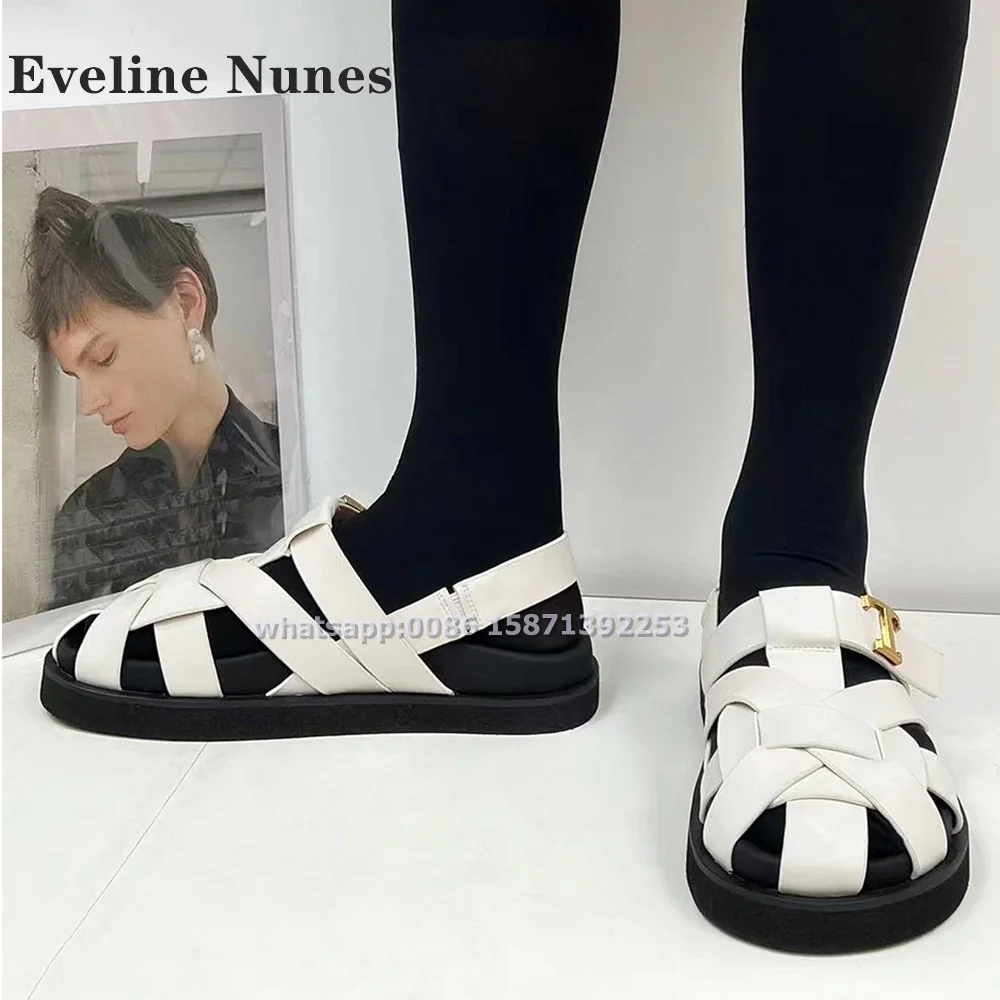 Сандалии с открытой пяткой плетеные босоножки металлической пряжкой круглый