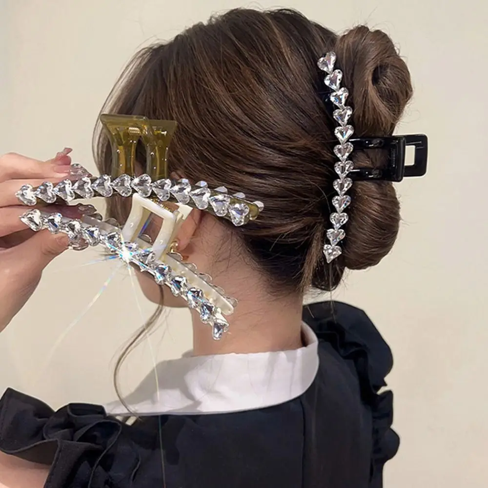 

Необходимая вещь для длинных волос маленькая свежая любовь инкрустированная бриллиантами Корейский стиль заколка для волос в форме сердца акулы женские аксессуары