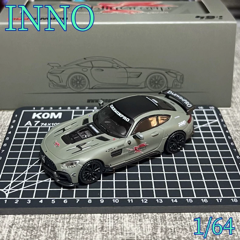 Фото Коллекционная модель мини-автомобиля INNO 1:64 из сплава DARWIN PRO Mercedes AMG GT, статуэтка для взрослых, подарок для мальчика №4