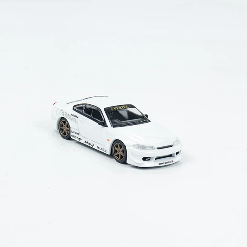 Модель литая автомобиля Tarmac Works 1/64 VERTEX Silvia S15