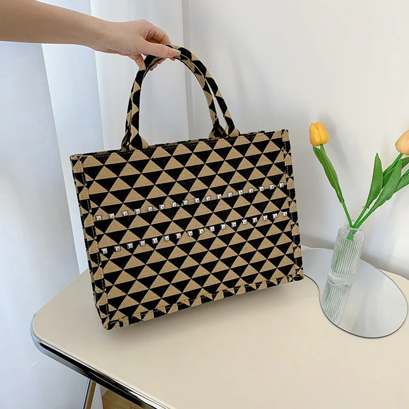 CGCBAG 2023 Fashion Canvas Tote Bags For Women Designer Luxury Handbags Casual Commuting Lage Capacity Female Shoulder Bag