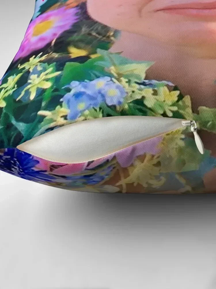 May Queen Dani Декоративные подушки для дивана Подушка на заказ