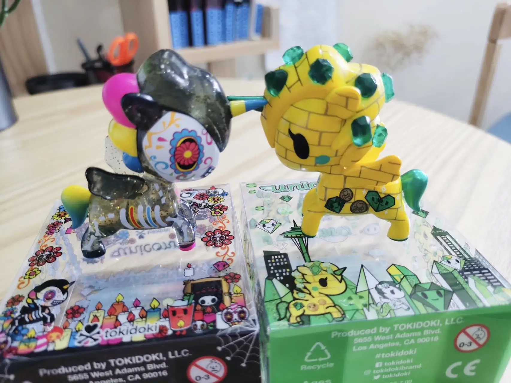 Фото Tokidoki Unicorno Pogo, эксклюзивная коллекционная фигурка с алмазным декором и альтернативными цветами, эксклюзивная для выставки, для взрослых. №5