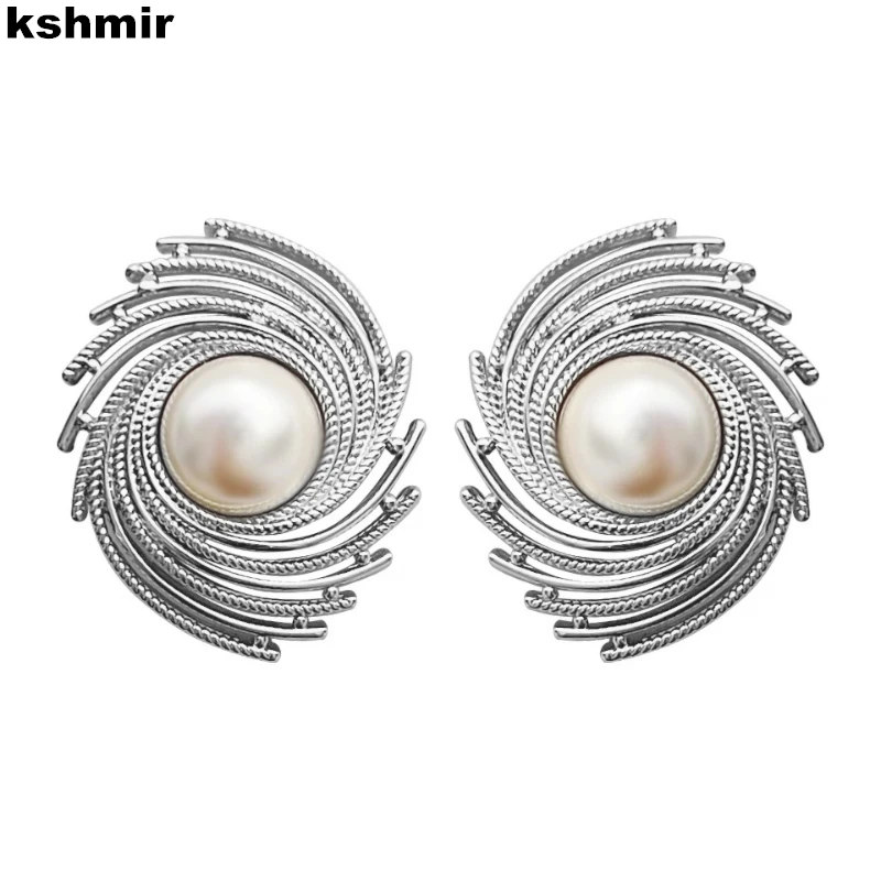 

kshmir 2022 European and American exaggerated metal retro earrings Women's woven pearl earrings jewelry accessories gift