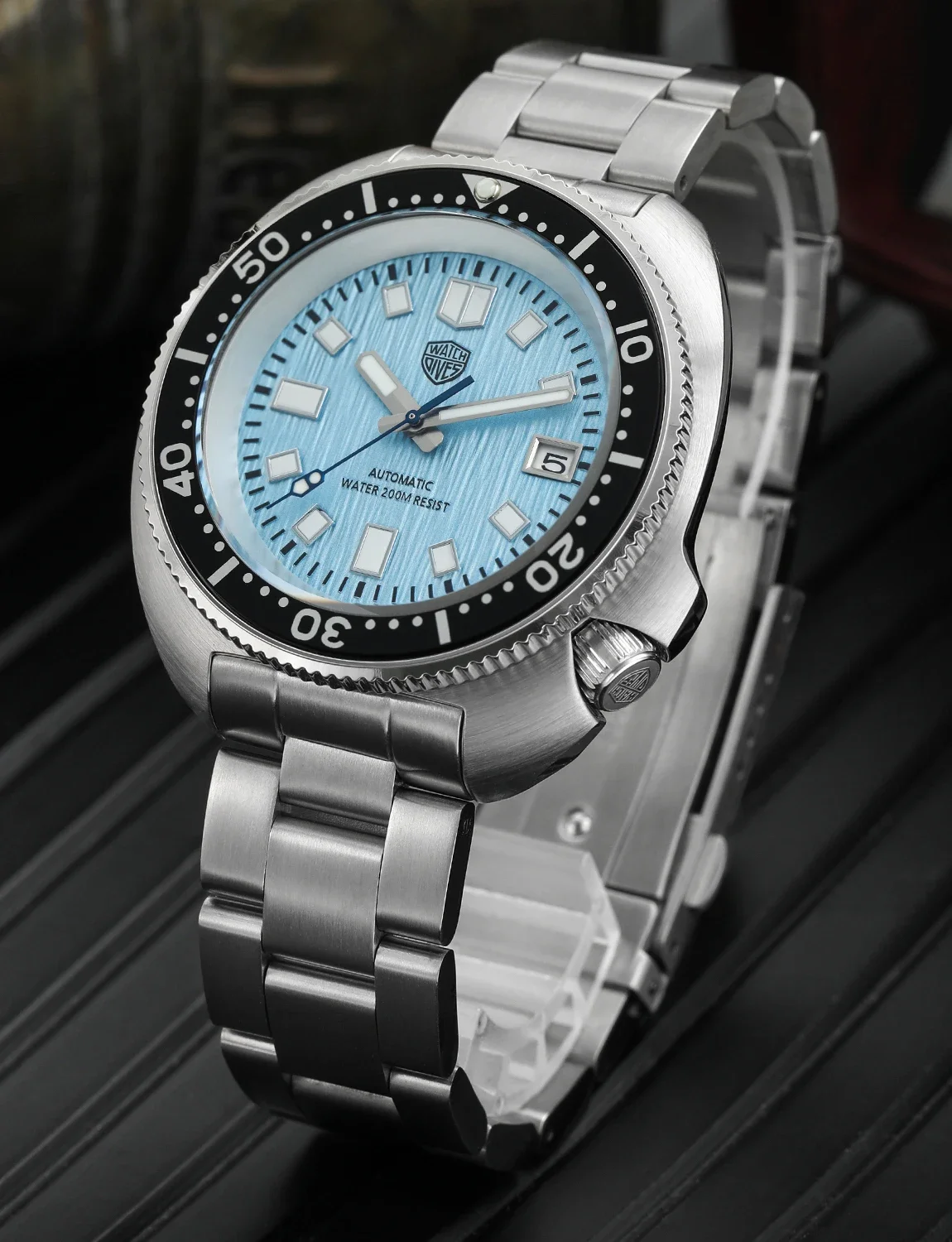 Часы наручные водонепроницаемые с сапфировым стеклом 300 м