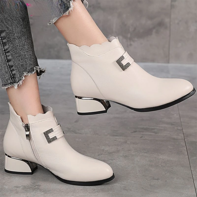 

Women Real Leather Ankle Boots Thick Heels Zipper Shoes Woman Winter Warm Shoes Fashion Cool Footwear Plus Size Platform Boots