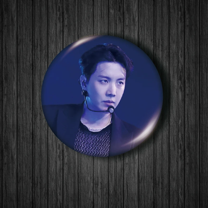 Kpop Bangtan Boys J-HOPE Металлические Значки Новый Дизайн Брошь Аксессуары Шляпа Одежда Рюкзак Украшение Коллекция Фанатов.